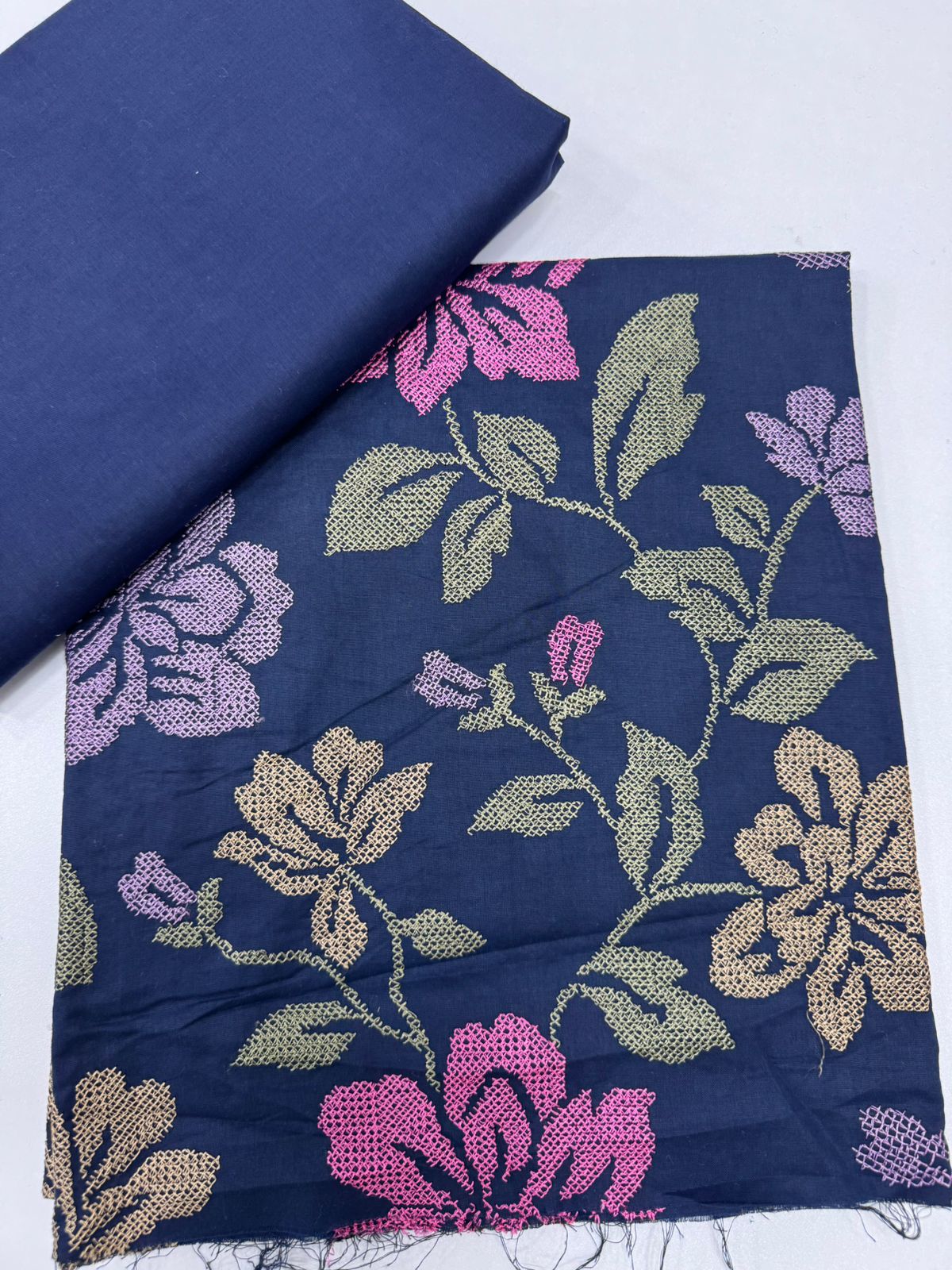 Bareeza lawn 2piece