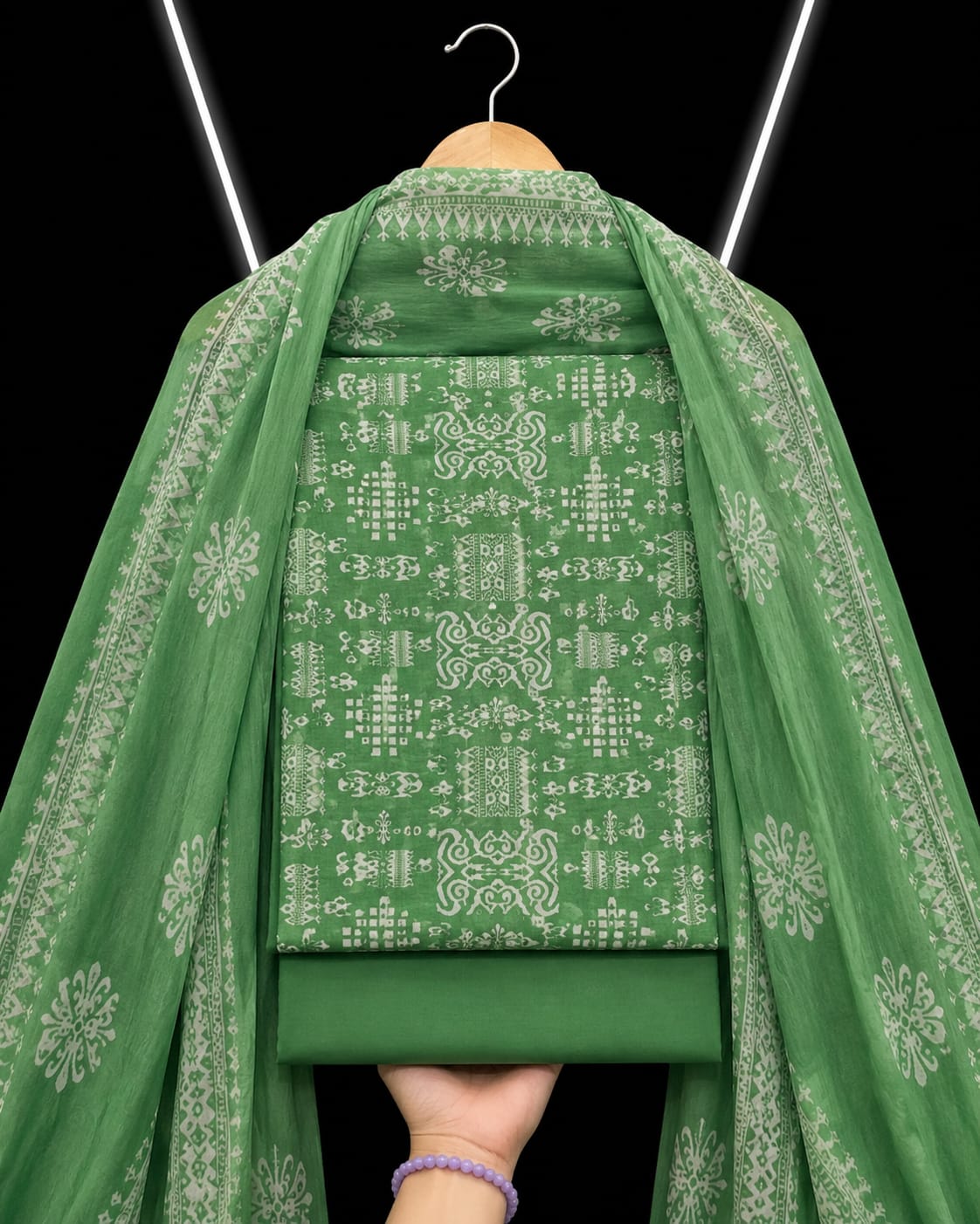 Bareeze Print Lawn 3piece