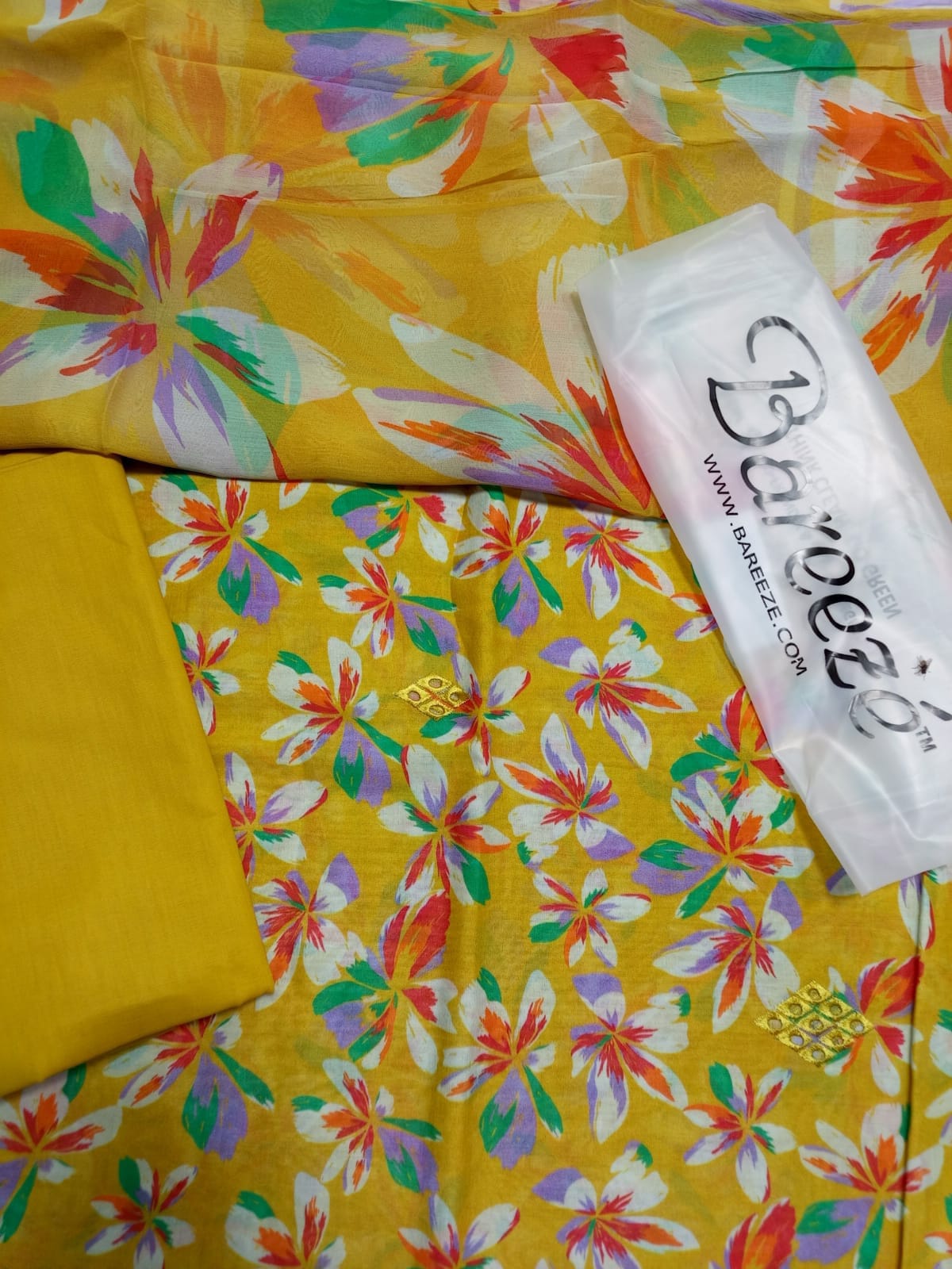Bareeze print lawn 3piece
