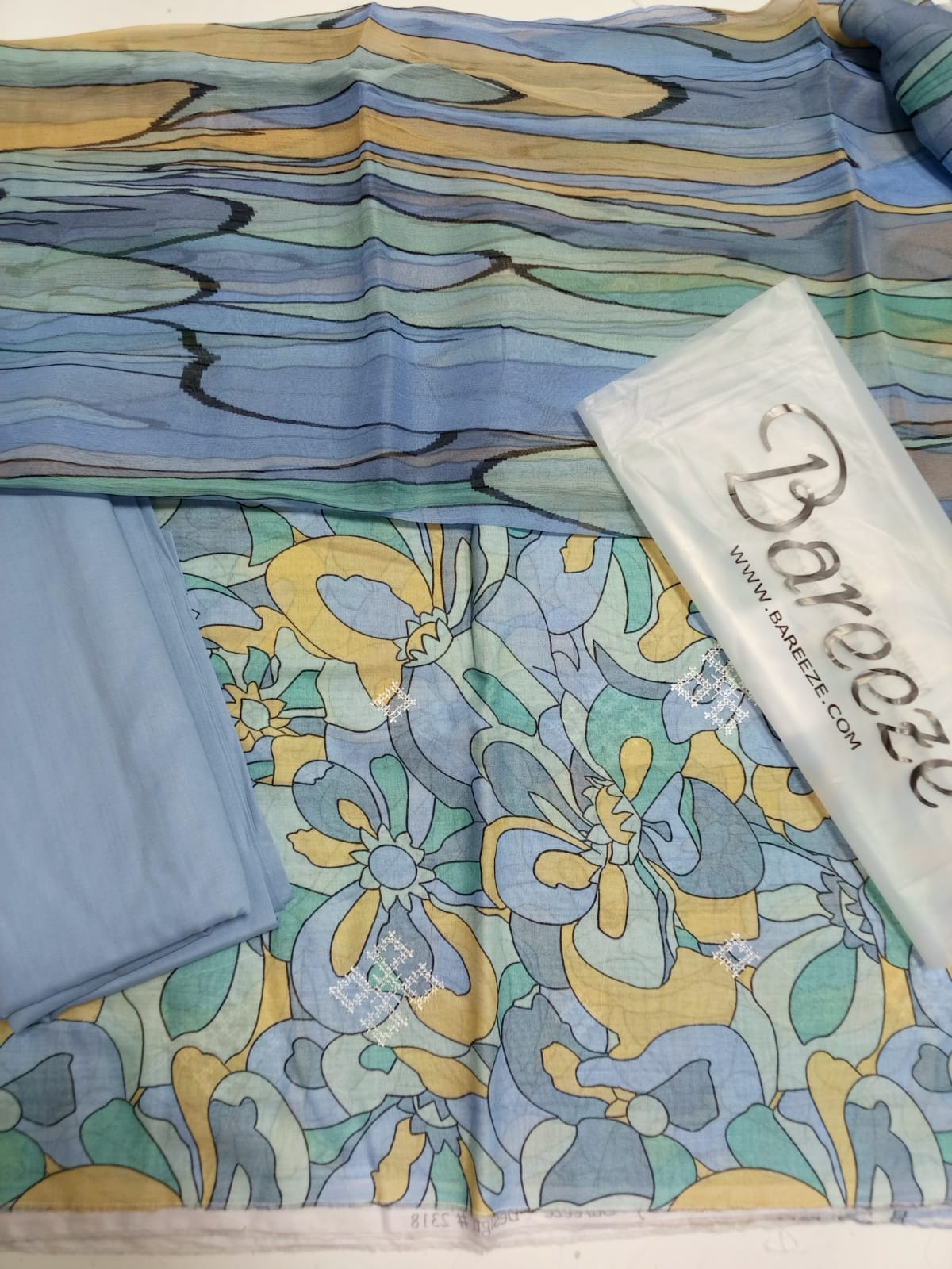Bareeze print Lawn 3piece