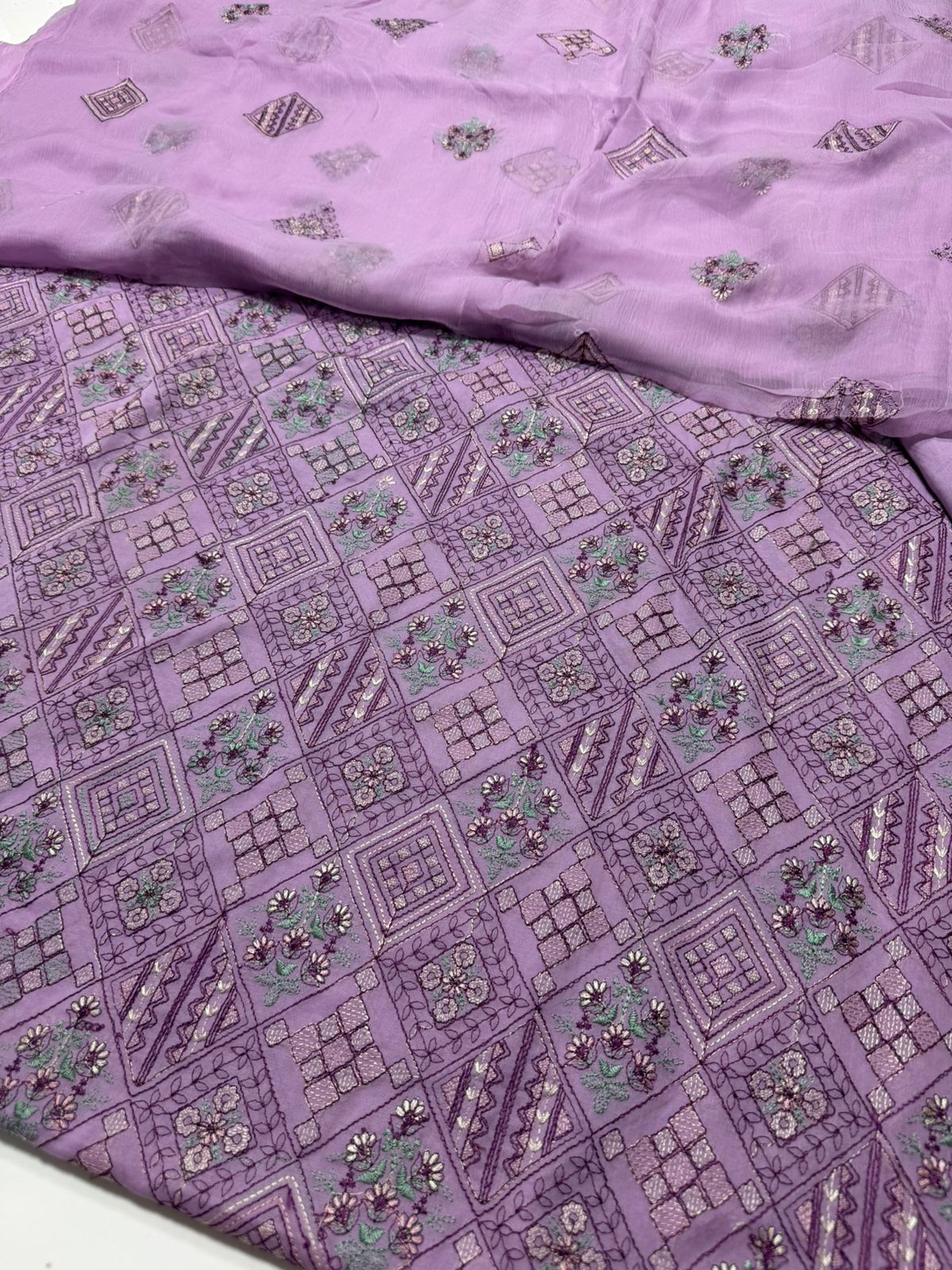 Bareeze swiss lawn