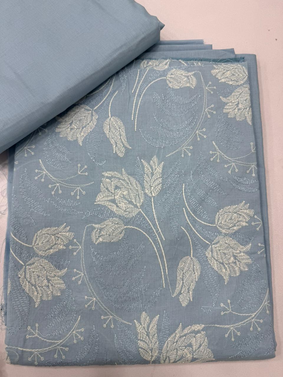 Bareeza lawn 2piece