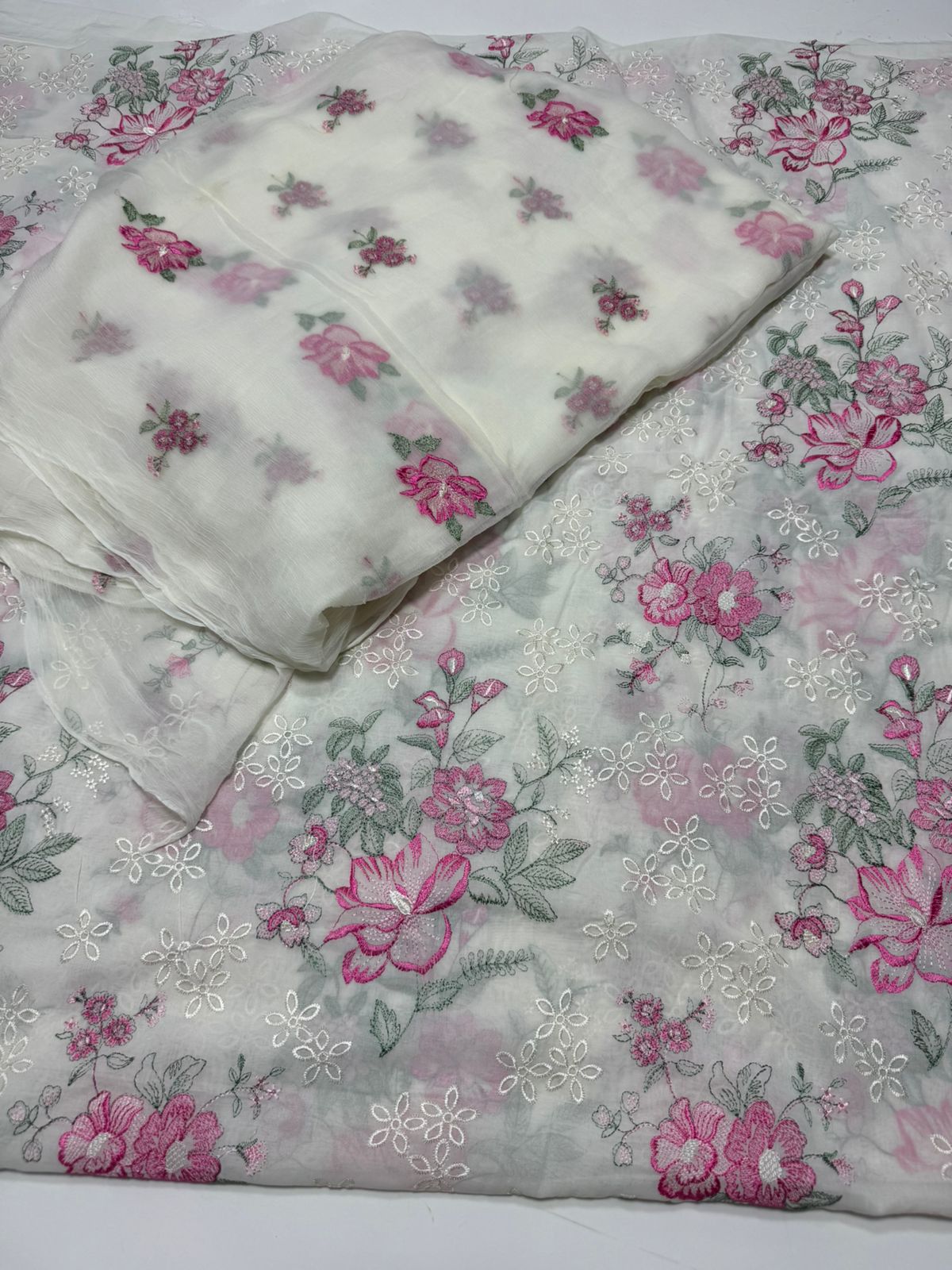 Bareeze swiss lawn 3piece