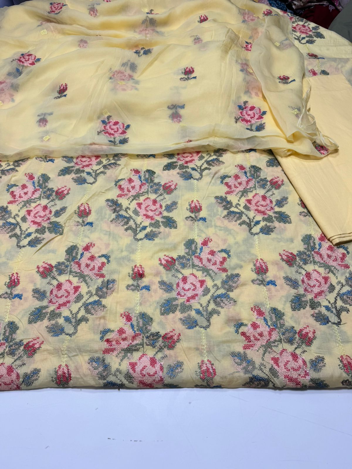 Bareeze lawn 3piece